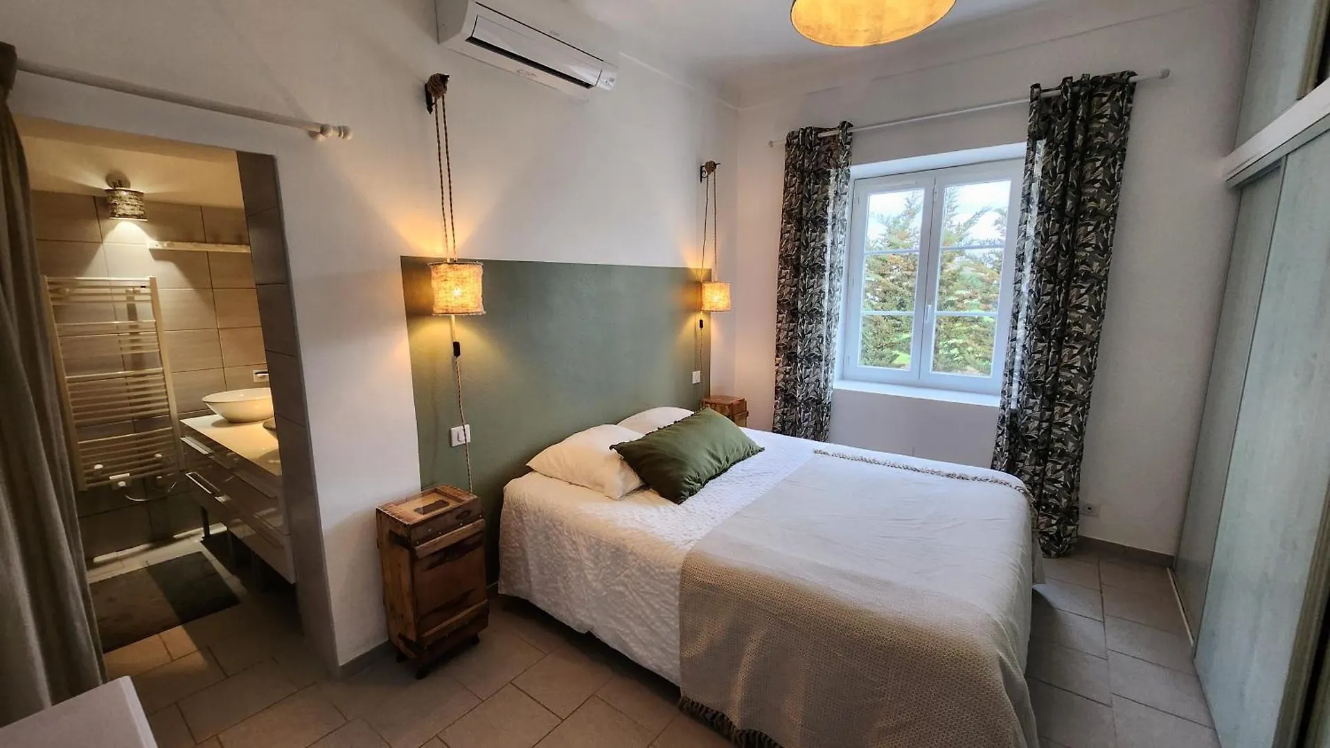 Le Mas De La Terre - Chambres D'Hotes L'Isle-Sur-La-Sorgue Cavaillon